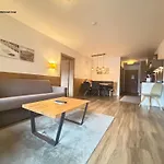 Ξενοδοχείο με διαμερίσματα Schrofenblick