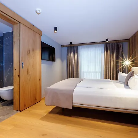 Aparthotel Schrofenblick