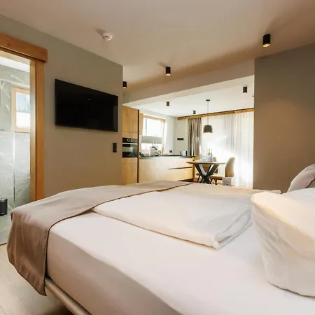 Schrofenblick Aparthotel