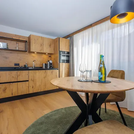 Schrofenblick Aparthotel