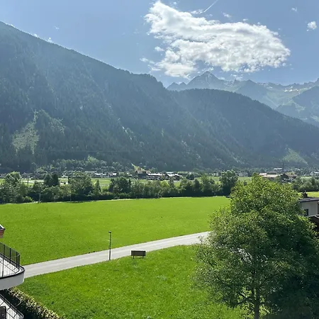 Schrofenblick Aparthotel