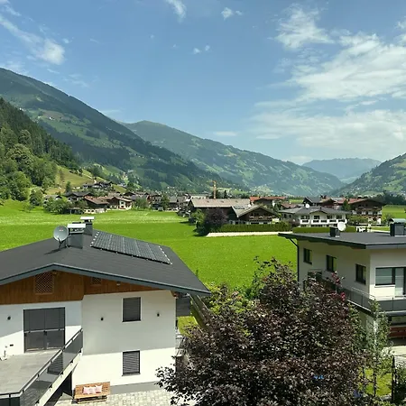 Schrofenblick Aparthotel Mayrhofen