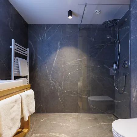 Aparthotel Schrofenblick