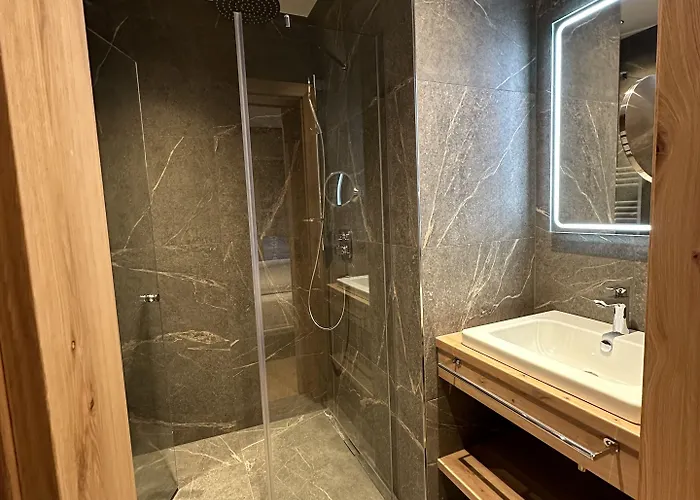 Ξενοδοχείο με διαμερίσματα Schrofenblick