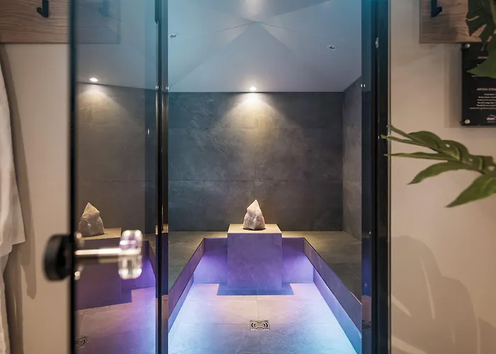 Schrofenblick Apartmanhotel 4*