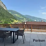 Schrofenblick 아파트호텔